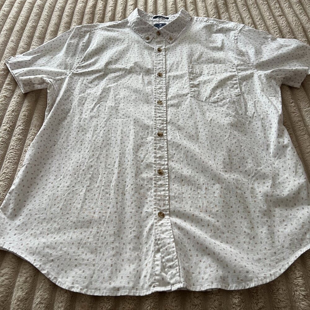 MEN'S BEN SHERMAN S/S BUTTON DOWN SHIRT-XXL-WHITE WITH SMALL TAN ACCENTS-EUC!